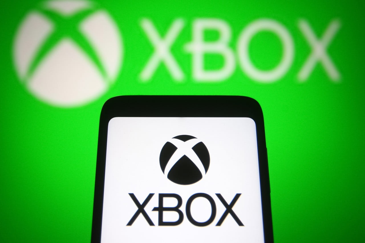 A mobile phone displaying Xbox logo